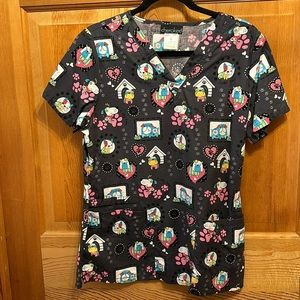 Cherokee Scrub top. Puppy Love/Cutie Paw  Healthcare